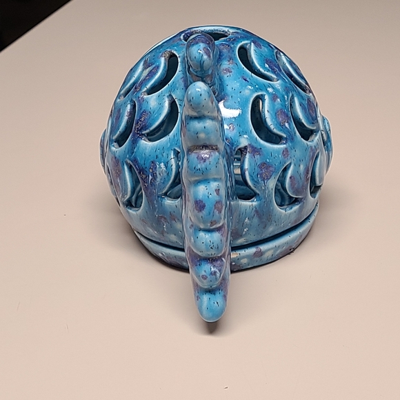 Ceramic Votive Puffer Fish Tea light candle holder - Picture 7 of 11